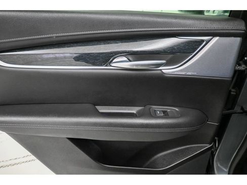 Used 2022 Cadillac XT5 Premium Luxury image 25