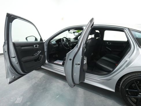 Used 2022 Honda Civic Sport image 17