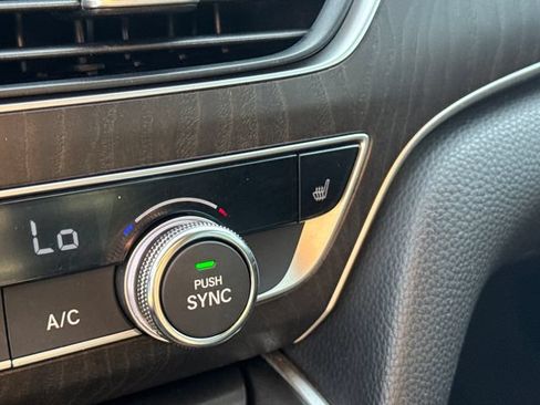 Used 2019 Honda Accord EX-L image 21