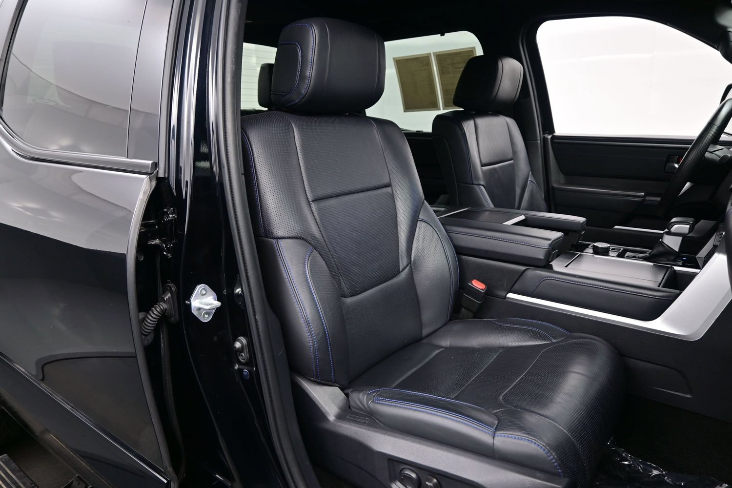 Used 2023 Toyota Tundra Platinum AWD/4WD image 13