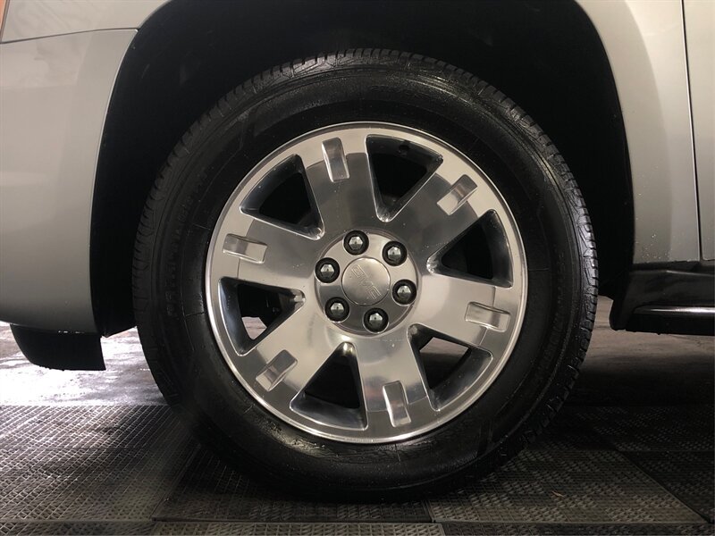 Used 2010 GMC Yukon SLT AWD/4WD image 19