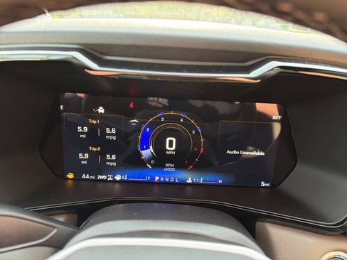 New 2026 Chevrolet Colorado ZR2 w/ Technology Package AWD/4WD image 24