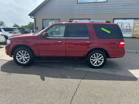 Used 2017 Ford Expedition Limited w/ Equipment Group 301A AWD/4WD image 8