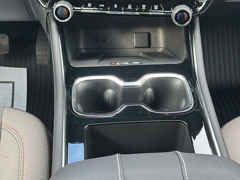 New 2026 Chevrolet Traverse LT w/ Sun and Wheel Package image 22