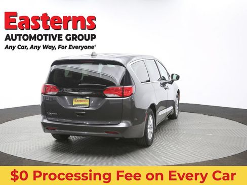 Used 2023 Chrysler Voyager LX FWD image 38