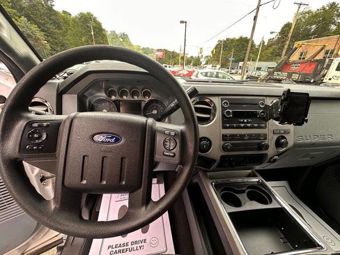 Used 2016 Ford F250 XLT w/ XLT Value Package image 13