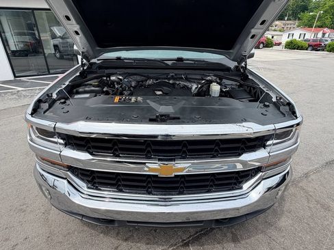 Used 2017 Chevrolet Silverado 1500 LT w/ All Star Edition AWD/4WD image 11