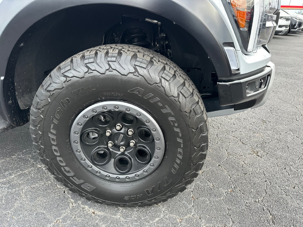 Certified 2025 Ford F150 Raptor AWD/4WD image 12