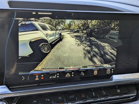 New 2026 GMC Sierra 1500 SLT w/ SLT Premium Plus Package image 22