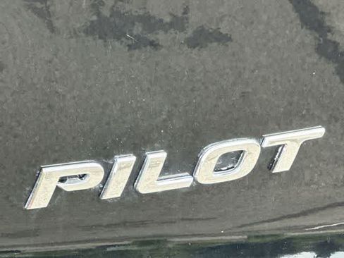 Used 2022 Honda Pilot Sport image 18
