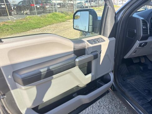 Used 2020 Ford F150 XLT image 15