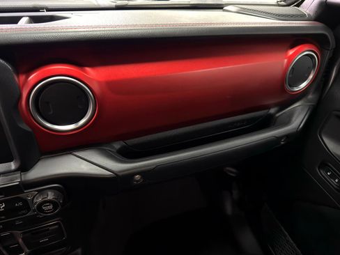 Used 2021 Jeep Gladiator Rubicon image 25