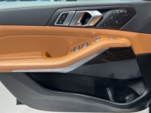 Used 2023 BMW X7 xDrive40i image 15