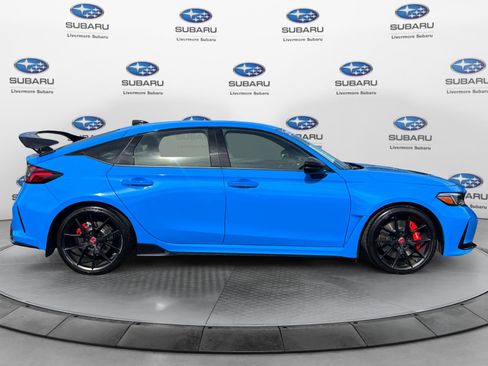 Used 2025 Honda Civic Type R image 6