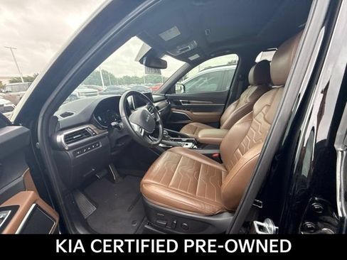 Certified 2022 Kia Telluride SX w/ SX Prestige Package AWD/4WD image 10