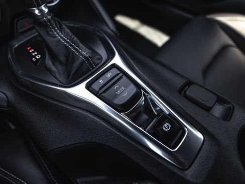 Used 2021 Chevrolet Camaro SS RWD image 17