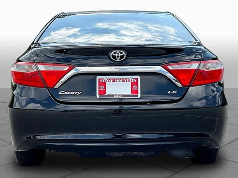 Used 2015 Toyota Camry LE FWD image 5