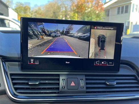 Used 2023 Audi Q5 2.0T Premium Plus w/ Premium Plus Package image 25