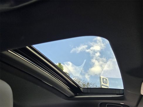 Used 2025 Honda Accord Sport image 19