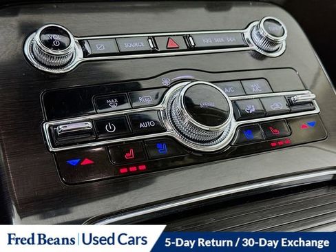 Used 2022 Lincoln Nautilus Reserve image 18