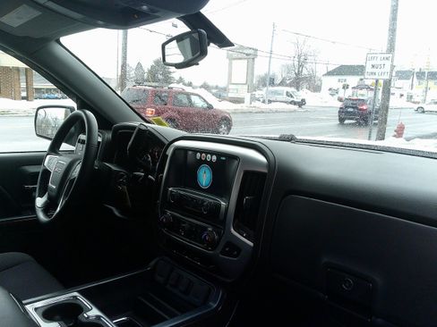 Used 2017 GMC Sierra 1500 SLE image 23