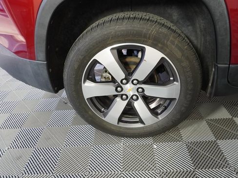 Used 2018 Chevrolet Traverse LT image 14
