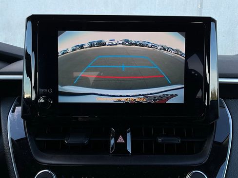 Used 2025 Toyota Corolla LE image 27