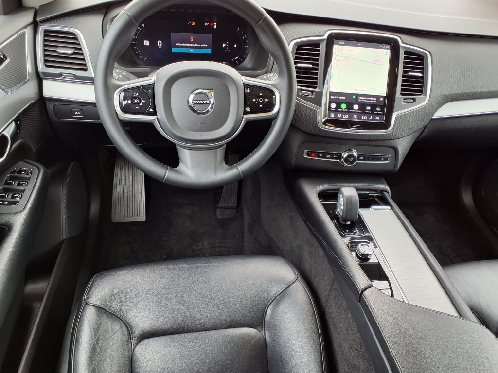Used 2023 Volvo XC90 B5 Core w/ Protection Package Premier AWD/4WD image 13