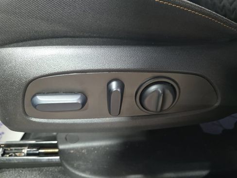Used 2024 Chevrolet Equinox LT AWD/4WD image 30