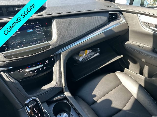 Used 2024 Cadillac XT5 Luxury w/ LPO, Floor Liner Package AWD/4WD image 31