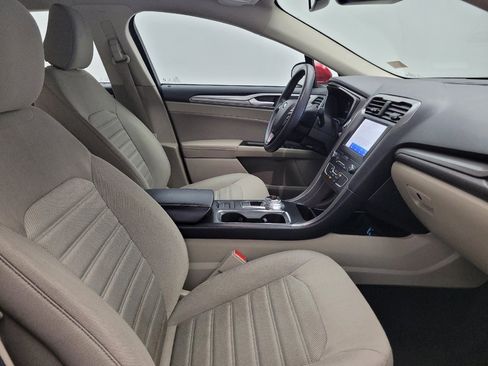 Used 2020 Ford Fusion SE FWD image 21