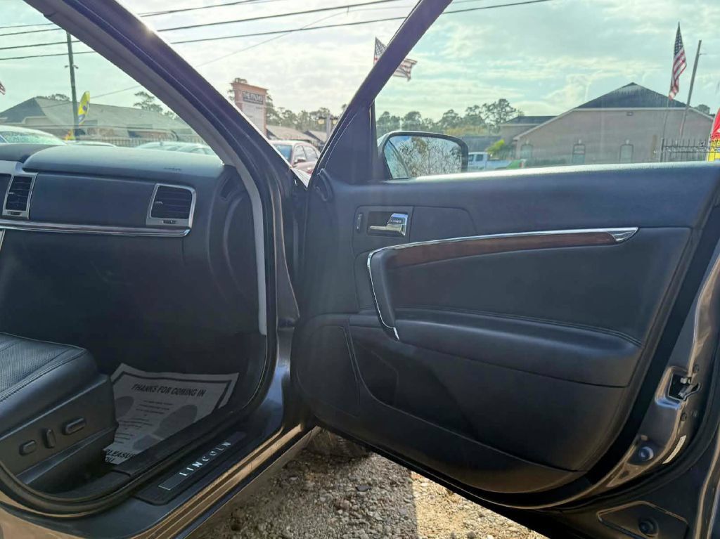 Used 2012 Lincoln MKZ FWD image 11