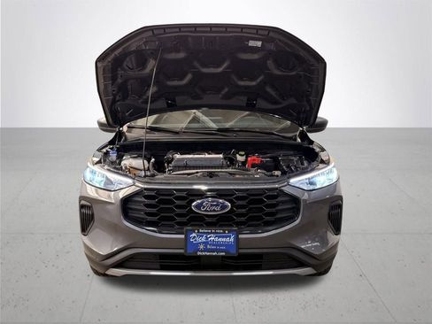 Certified 2025 Ford Escape ST-Line image 6