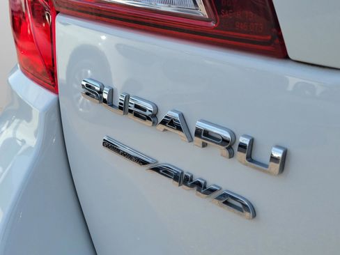 Used 2019 Subaru Outback 2.5i Limited w/ Popular Package #2 image 6