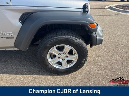 Used 2019 Jeep Wrangler Sport AWD/4WD image 32
