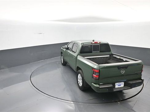 Used 2022 Nissan Frontier SV image 24
