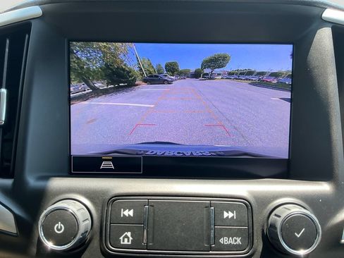 Used 2023 GMC Terrain SLT w/ Infotainment Package II AWD/4WD image 26