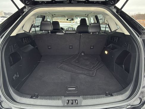 Used 2023 Ford Edge SEL image 21