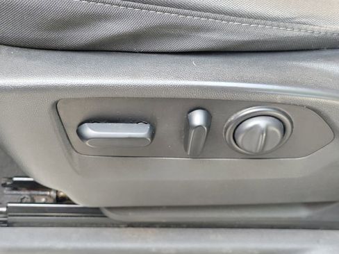 Used 2020 Chevrolet Silverado 1500 LT w/ All-Star Edition image 28