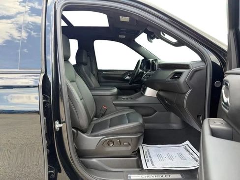 Used 2024 Chevrolet Tahoe Z71 w/ Luxury Package AWD/4WD image 25