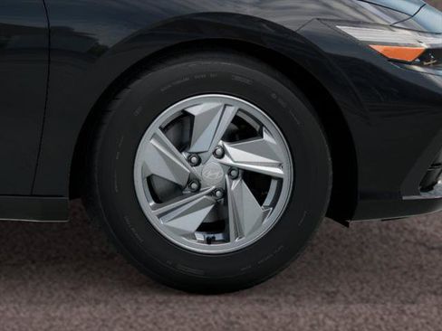 New 2026 Hyundai Elantra SE image 8