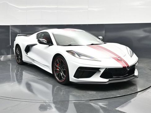 Used 2023 Chevrolet Corvette Stingray Premium Cpe w/ Z51 Performance Package RWD image 4