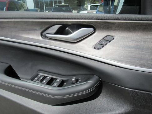 New 2026 Jeep Grand Cherokee Limited w/ Limited Altitude Package RWD image 19