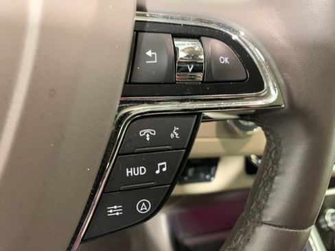 Used 2023 Lincoln Navigator Reserve image 9