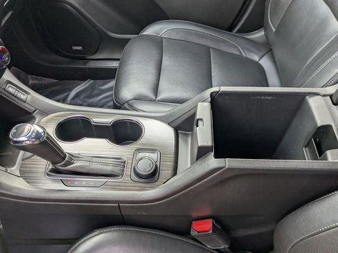 Used 2018 GMC Acadia SLT image 26