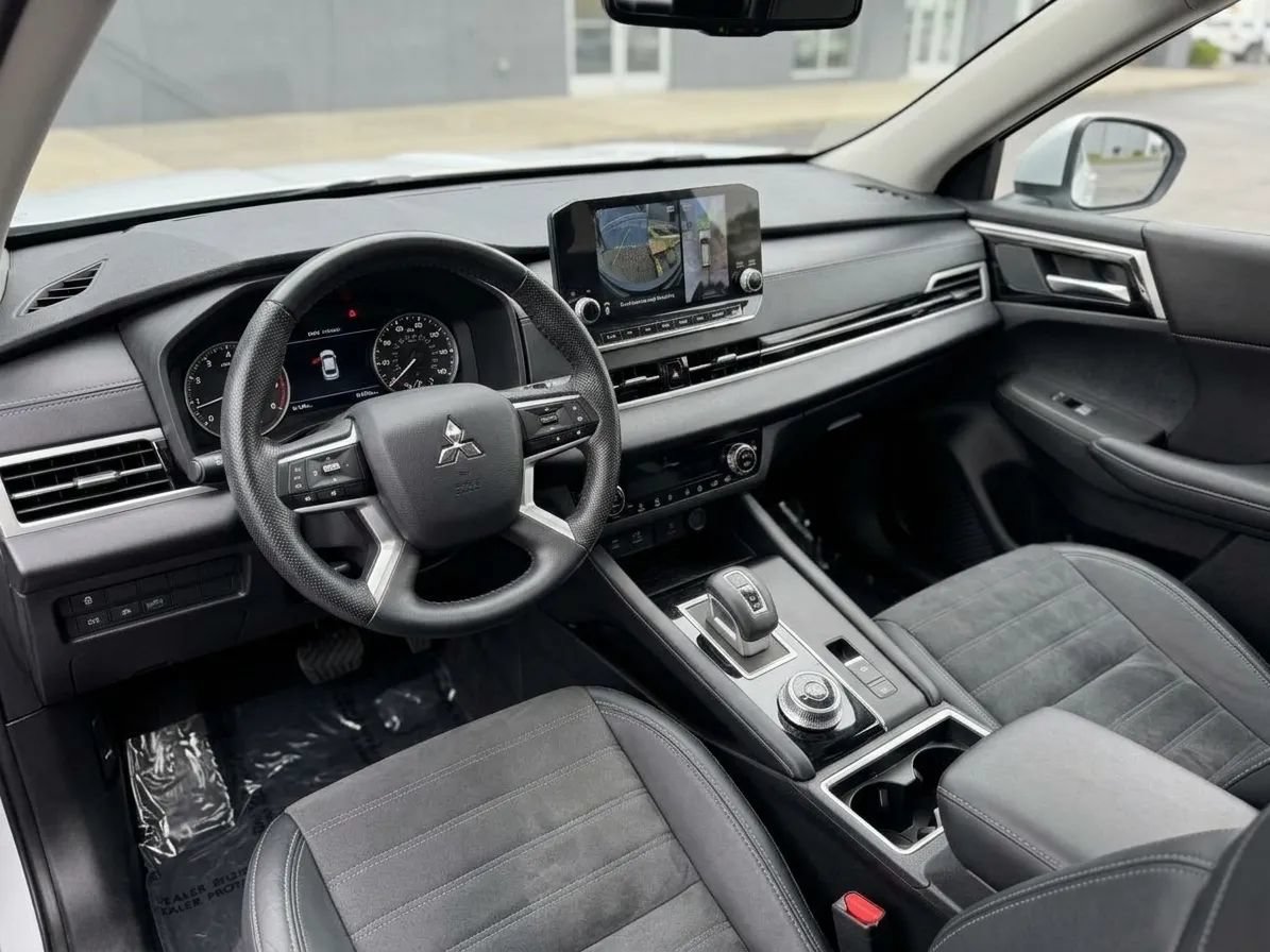 Used 2022 Mitsubishi Outlander SE AWD/4WD image 22