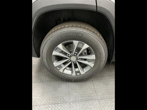 New 2027 Chevrolet Equinox LT w/ Safety and Technology Package AWD/4WD image 40