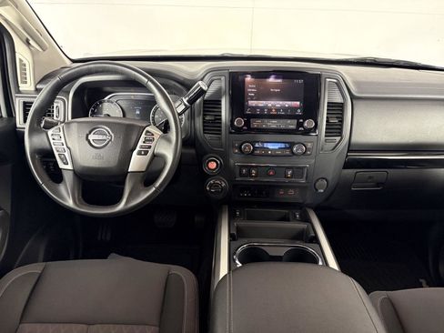 Used 2024 Nissan Titan SV w/ SV Convenience Package image 40