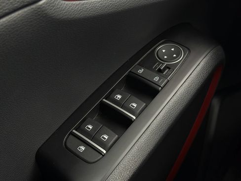 Used 2025 Kia Soul GT-Line FWD image 11