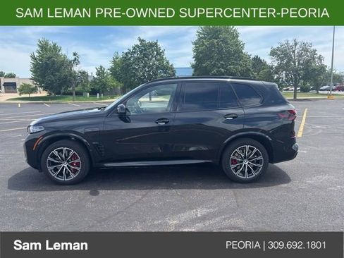 Used 2026 BMW X5 xDrive50e w/ M Sport Package AWD/4WD image 3